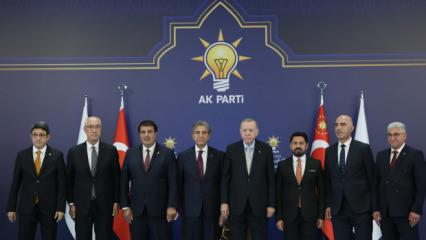 7 belediye başkanı AK Parti'ye geçti: Erdoğan rozetlerini taktı