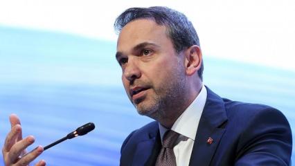 Bakan Bayraktar duyurdu: 650 milyar dolar seviyelerine ulaştı!