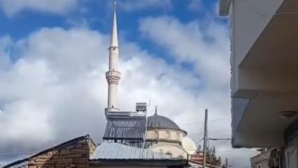 Ezan okumak için değil sitem için seslendi: ‘Ben hacı efendi’ diyerek isyan etti