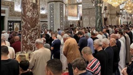 İsrail zulmü son buldu! Mescid-i Aksa'da sabah namazı kılındı