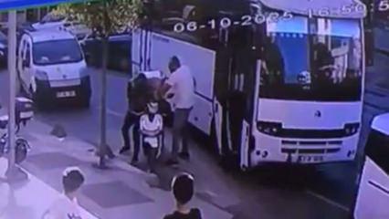 Minibüs şoförü, motosikletli kuryenin yolunu kesti: Bıçak çekip yumruk attı