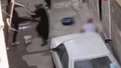 Sokak ortasında dehşete düşüren görüntüler: Annesini tekmeledi, ağabeyini öldürdü