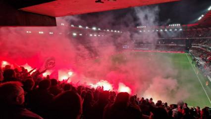 Avrupa'da inanılmaz ma&ccedil;! Bitime 2 dakika kala ortalık karıştı, karşılaşma yarıda kaldı