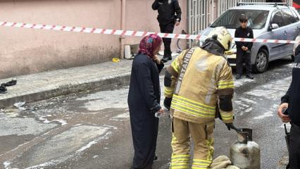 Beyoğlu'nda faciadan dönüldü! Başlığını değiştirdiği esnada bir anda parladı