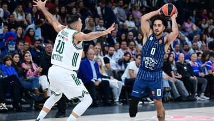 Ergin Ataman, Anadolu Efes'i Cedi'yle yıktı