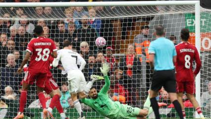 Son şampiyon 9 yıl sonra rakibine boyun eğip 38 yılın en kötü karnesine imza attı!