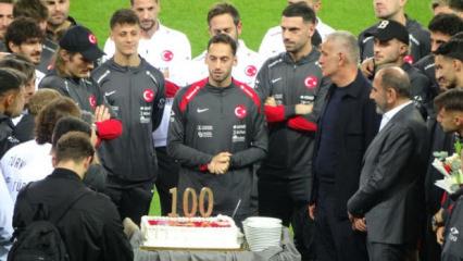 Milli yıldıza Gürcistan maçı öncesi 100. maç sürprizi