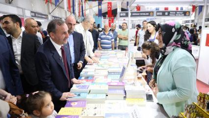 Sultanbeyli Kitap Fuarı kapılarını açtı