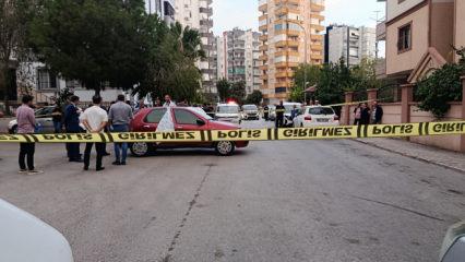 Adana'da bir kişi otomobilde ölü bulundu; Vücudunda darp izleri tespit edildi