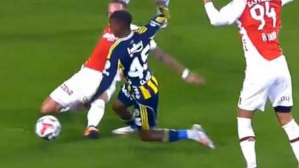 Haftaya damga vuran pozisyonun VAR kayıtları açıklandı