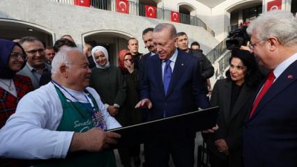 Bakan Murat Kurum Cumhurbaşkanı Erdoğan'ın vatandaşla sohbetini paylaştı