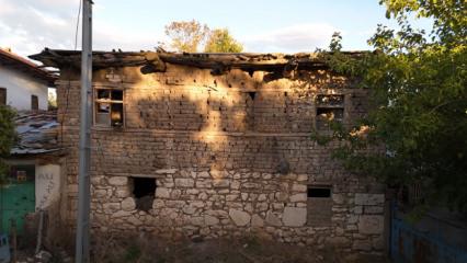 İmparator Caracalla'nın 1800 yıllık mektubu bu evin temel taşlarında çıktı