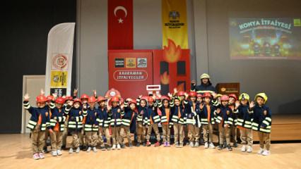 Konya Büyükşehir 31 ilçede öğrencilere itfaiye bilinci kazandırıyor 