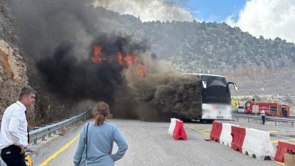 Konya'da facia: Yolcu otobüsü alev aldı