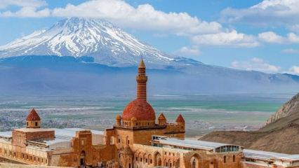 Sadece turizm bile yeter