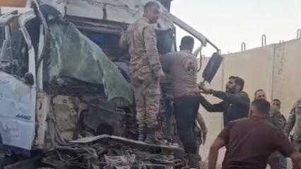 TIR'a arkadan çarpan kamyonun şoförü öldü