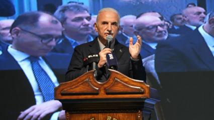 Ümraniye Belediyesi 2025-2026 Kültür Sanat Sezonu, ödül töreniyle açıldı