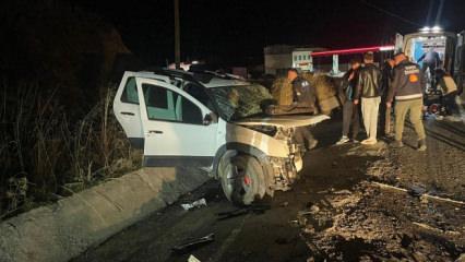 Uşak'ta cip ile otomobil çarpıştı: 2 ölü, 3 yaralı