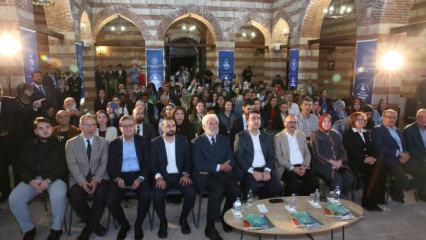 YTB D&uuml;nya Edebiyat &Ouml;d&uuml;lleri'nde gen&ccedil; yazar buluşması: 37 &uuml;lkeden yazarlar bir araya geldi