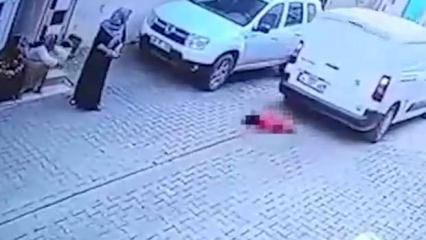 2 yaşındaki Leyla kargo aracının altında can verdi! Korkunç kaza kamerada