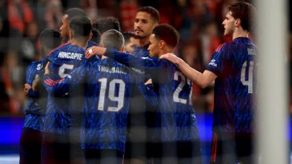 Arsenal'ın Devler Ligi'nde bileği bükülmüyor