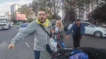 Ataşehir'de motosikletliye tekme-tokatlı saldırı: ‘Nasıl küfür edersin’