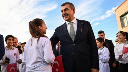 Bakan Tekin'den ara tatil mesajı: 'Verimli geçen bir tatil sizleri güçlendirecek'