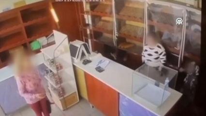 Ekmek fırınına son sürat daldı! Feci kaza böyle görüntülendi