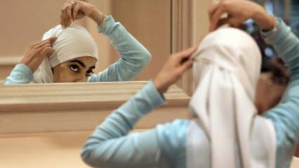 Fransa meclisinden çirkin hareket! Başörtülü ziyaretçileri hedef aldılar! 