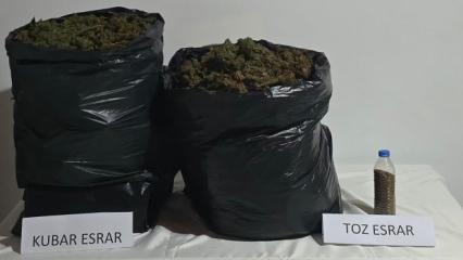 Toprağa gömülü halde 12 kilo 250 gram uyuşturucu çıktı