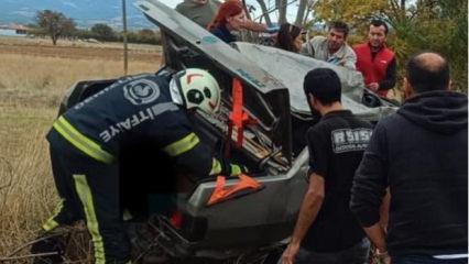 Mucize kurtuluş! Hurdaya d&ouml;nen ara&ccedil;tan sağ &ccedil;ıktı