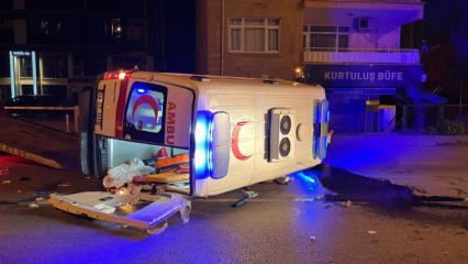 Otomobille hasta taşıyan ambulans çarpıştı: Çok sayıda yaralı var