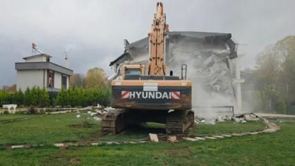 Sinem'in bıçaklanarak öldürüldüğü villa yıkıldı