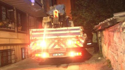 İstanbul'da korku dolu anlar! Sokağa dalan vinç dehşet saçtı!