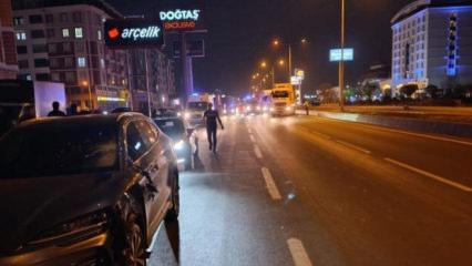 Yolun karşısına geçmeye çalışan 2 kadına otomobil çarptı: 1 ölü, 1 ağır yaralı