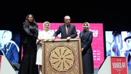 Emine Erdoğan'dan &ldquo;Yankılar&rdquo; sergisi paylaşımı