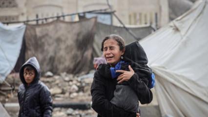 Gazze'de hayat şartları daha da ağırlaştı! Yağış nedeniyle çadırları su bastı