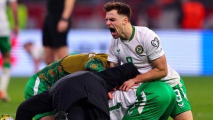 İmkansızı başardılar! 5 gollü maçı 90+6'da kazanarak play-off bileti aldılar