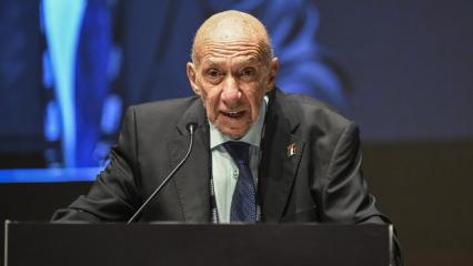 "Kanada'ya tehdit" deyip alıkoydular... Prof. Dr. Richard Falk'a çirkin hareket