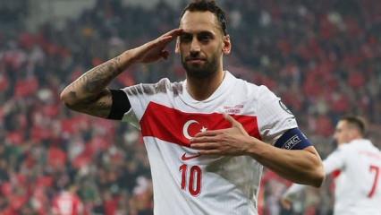 Milli maçta şehitler unutulmadı! Yıldız futbolcudan asker selamı