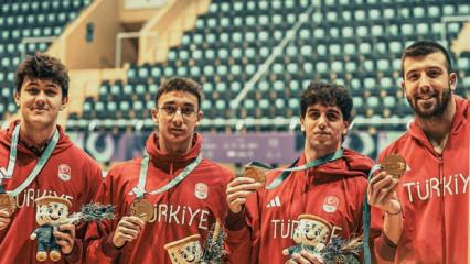 Riyad'da Türkiye rüzgarı! Altın madalyalar peş peşe