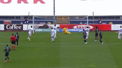 Süper Lig'de atılan gol Puskas'a aday gösterildi!