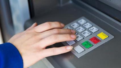 ATM'de böyle işaretlere dikkat! 'Elinizi sürmeyin, temas etmeyin'