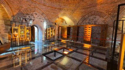 ​Bir WC’nin inanılmaz yükselişi! ​Türkiye’nin ilk umumi tuvaleti artık sanat eseri