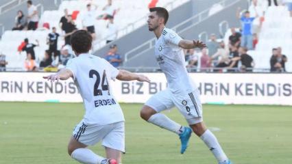 Galatasaray'da 5 kupa kazanmıştı: 37 yaşında takıma geri döndü