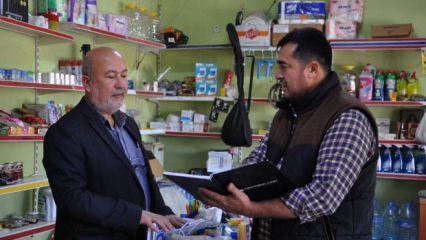 Hayırsever, bakkalın veresiye defterindeki 100 bin TL'lik borcu ödedi