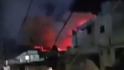  İsrail L&uuml;bnan'ın g&uuml;neyindeki Filistin m&uuml;lteci kampını vurdu: 13 &ouml;l&uuml;