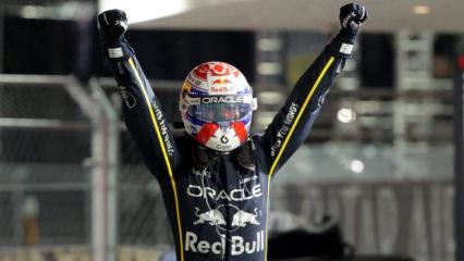 Las Vegas'ta damalı bayrağı ilk Verstappen gördü