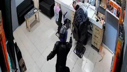 Berber dükkanına girerek silahlı saldırı düzenleyenler yakalandı!
