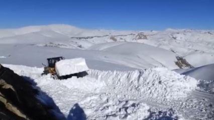 Şırnak’ta karla mücadele! 1 metreyi aştı...